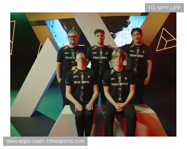 《Dota 2》新冠军队伍出现，老牌战队霸气逆袭，dota2新战队成员