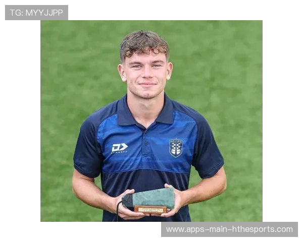 孔帕尼6连胜续写辉煌，32岁神锋两球战胜世俱杯冠军，孔帕尼转会